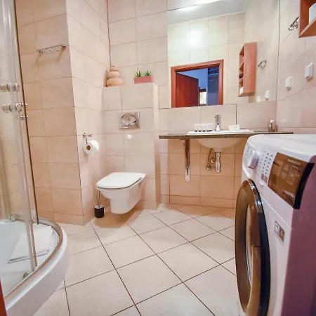 Apartament Z Sypialnia, Parkingiem I Tarasem 46M * 斯维诺乌伊希切