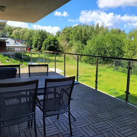 Apartament Z Sypialnia, Parkingiem I Tarasem 46M 斯维诺乌伊希切
